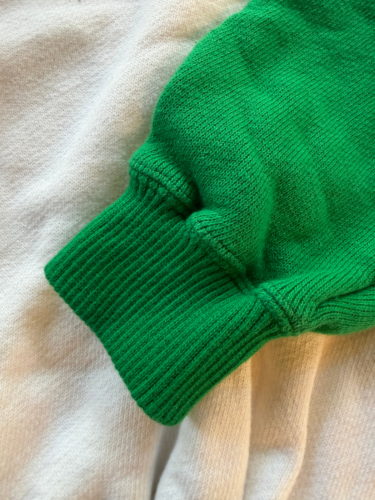 Vintage 1990s Benetton Formula 1 Racing Team Sweatshirt M